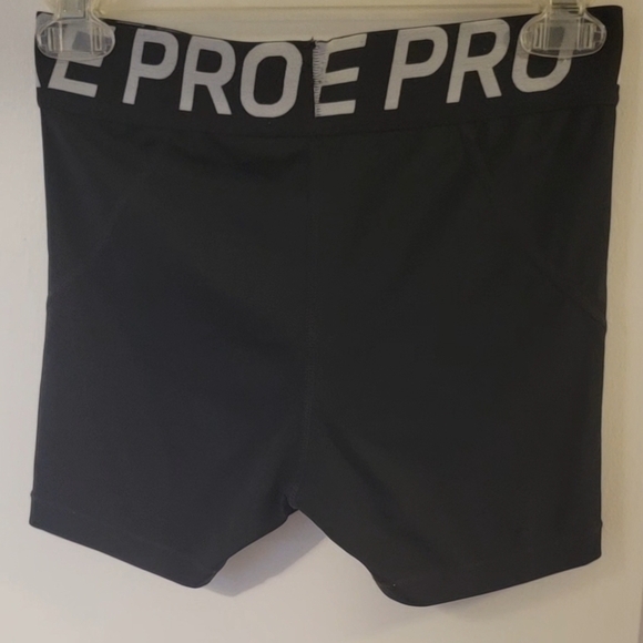 Nike Pro Black Shorts - Picture 2 of 3
